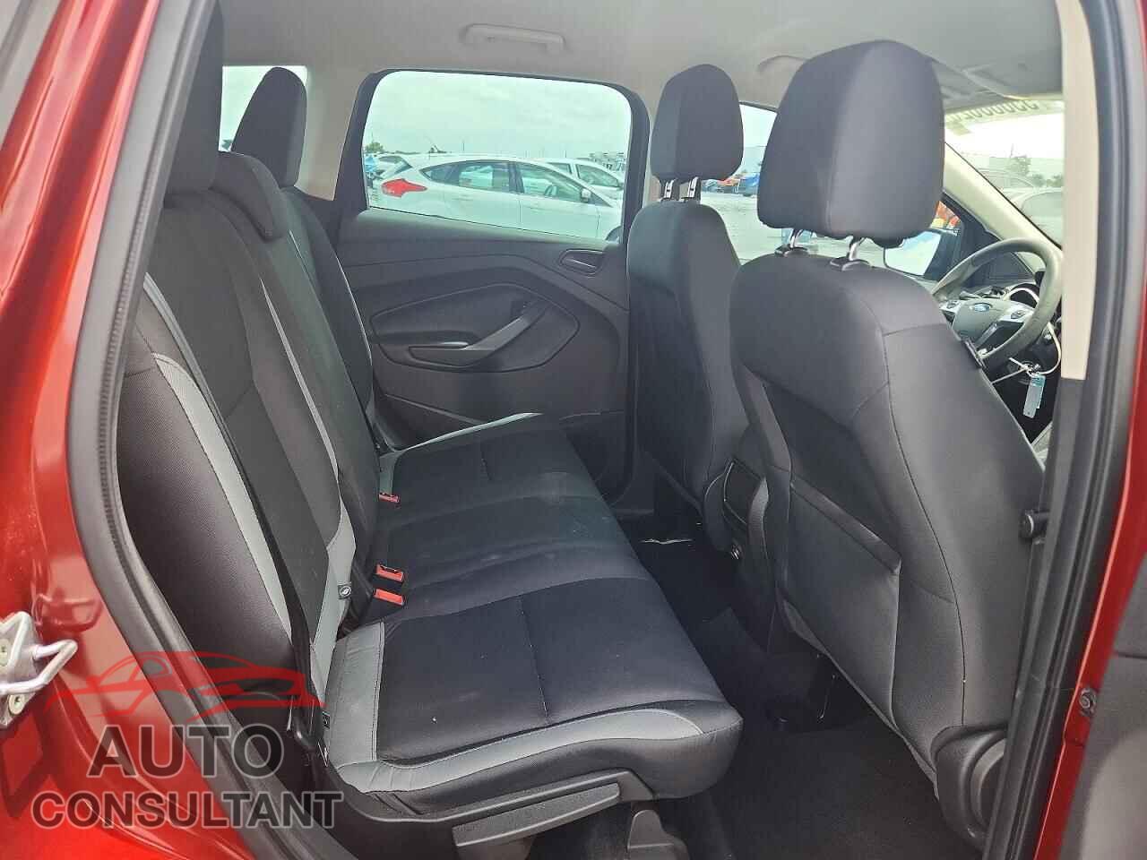 FORD ESCAPE 2016 - 1FMCU0F70GUC20159