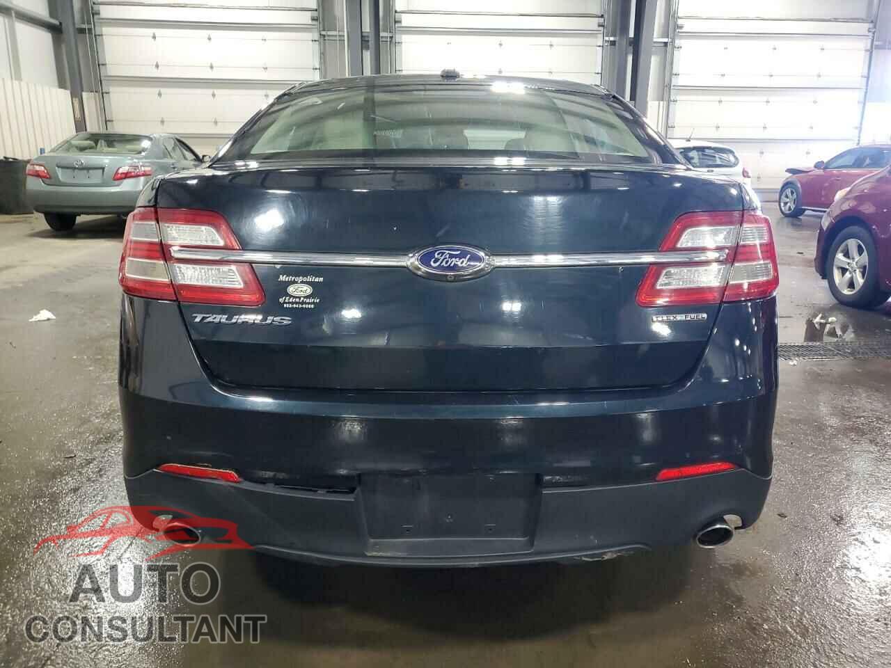 FORD TAURUS 2015 - 1FAHP2D84FG131738
