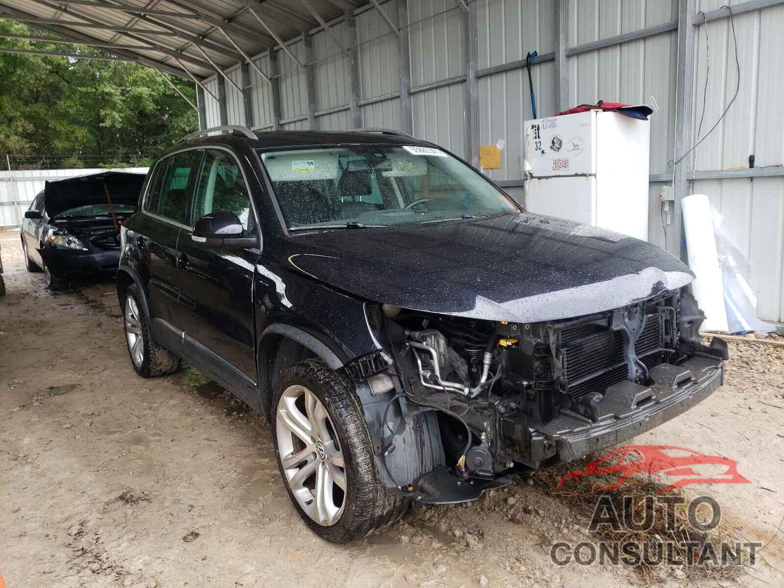 VOLKSWAGEN TIGUAN 2016 - WVGAV7AX4GW580141