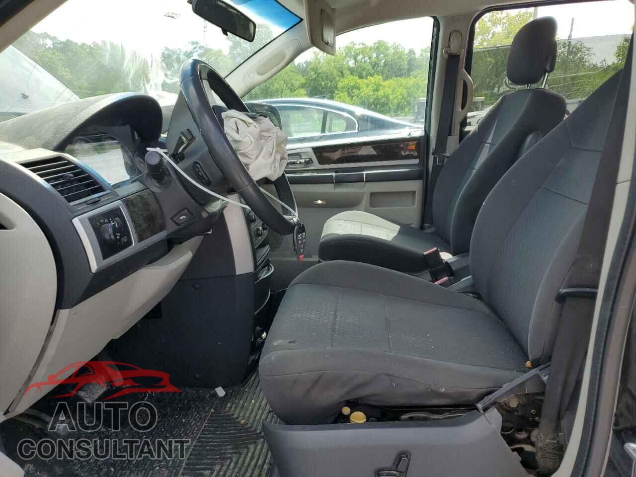 DODGE CARAVAN 2010 - 2D4RN5D17AR417263
