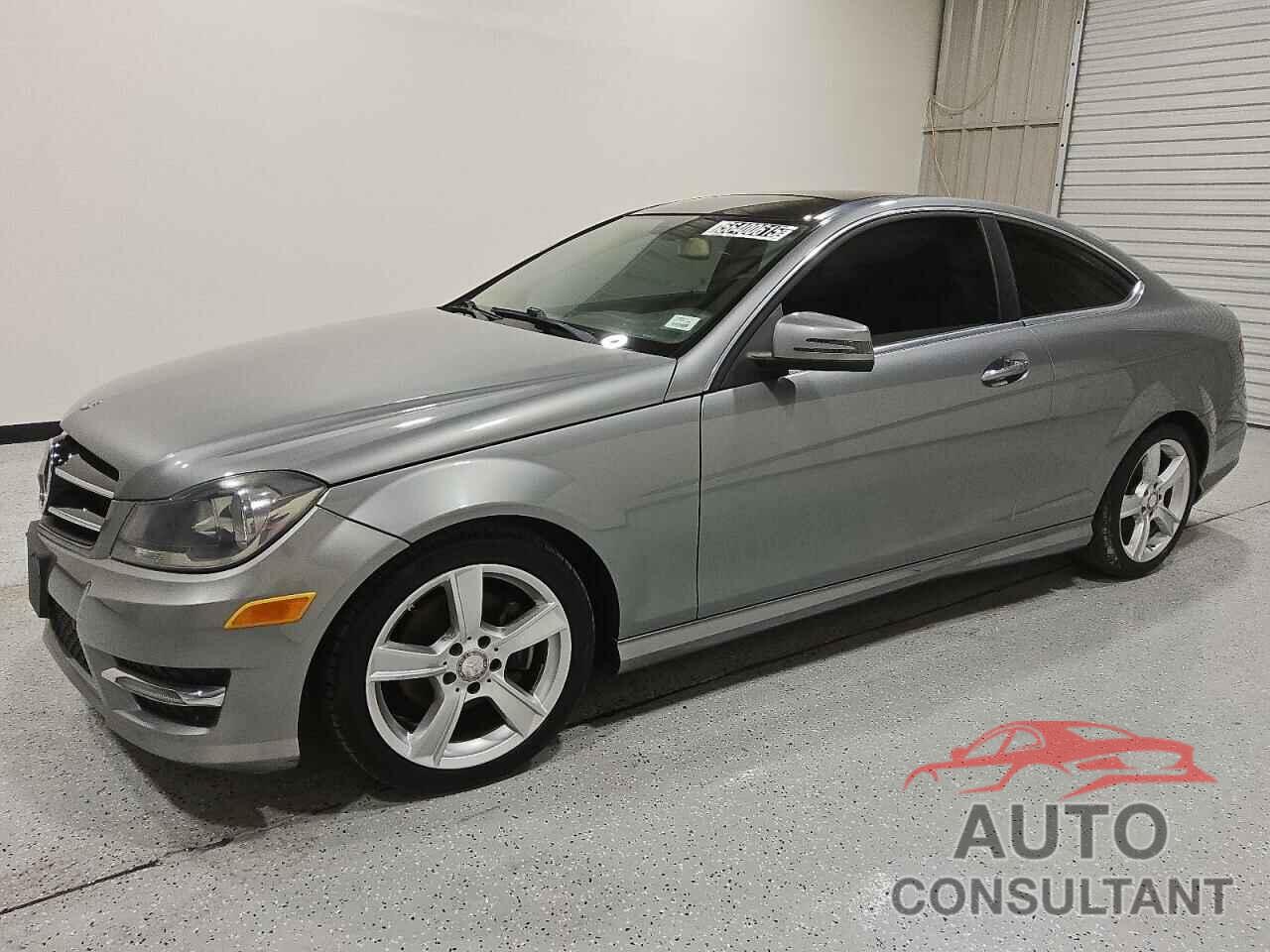 MERCEDES-BENZ C-CLASS 2015 - WDDGJ4HB3FG366629