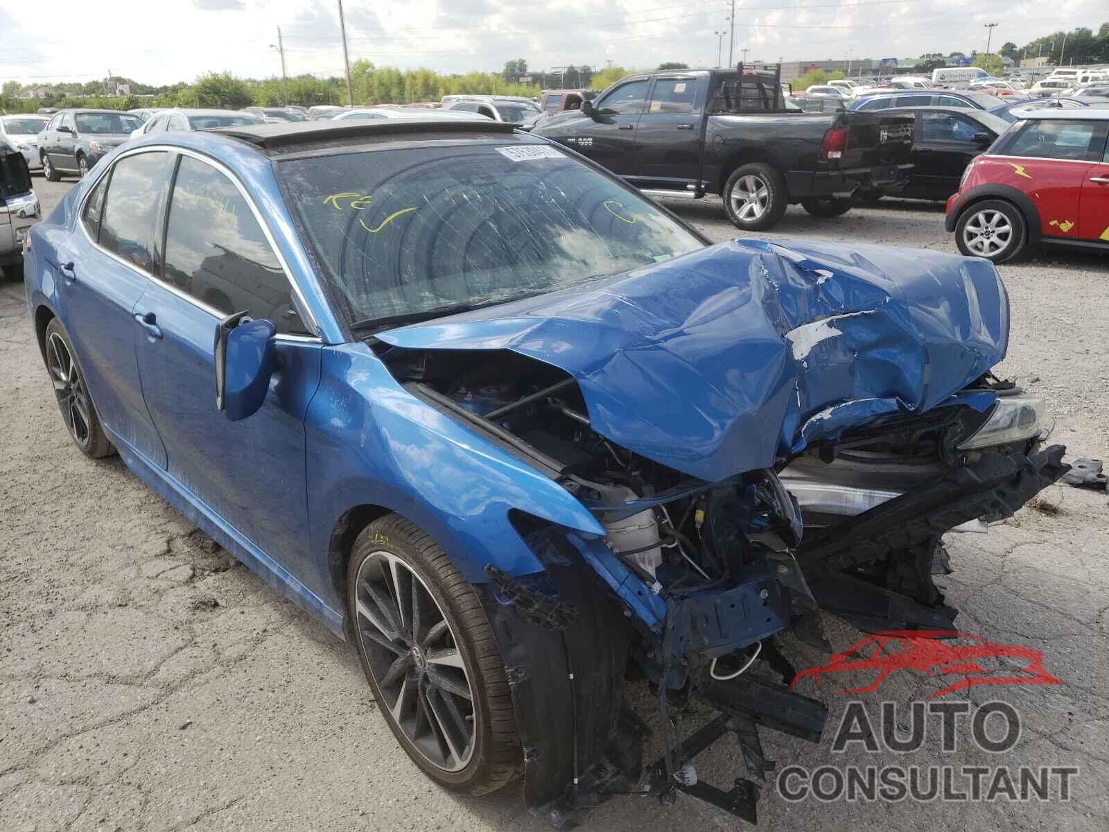 TOYOTA CAMRY 2018 - 4T1BZ1HK1JU010696