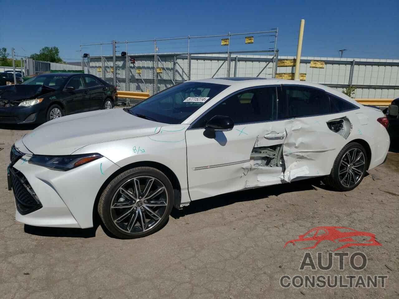 TOYOTA AVALON 2022 - 4T1HZ1FB9NU081566