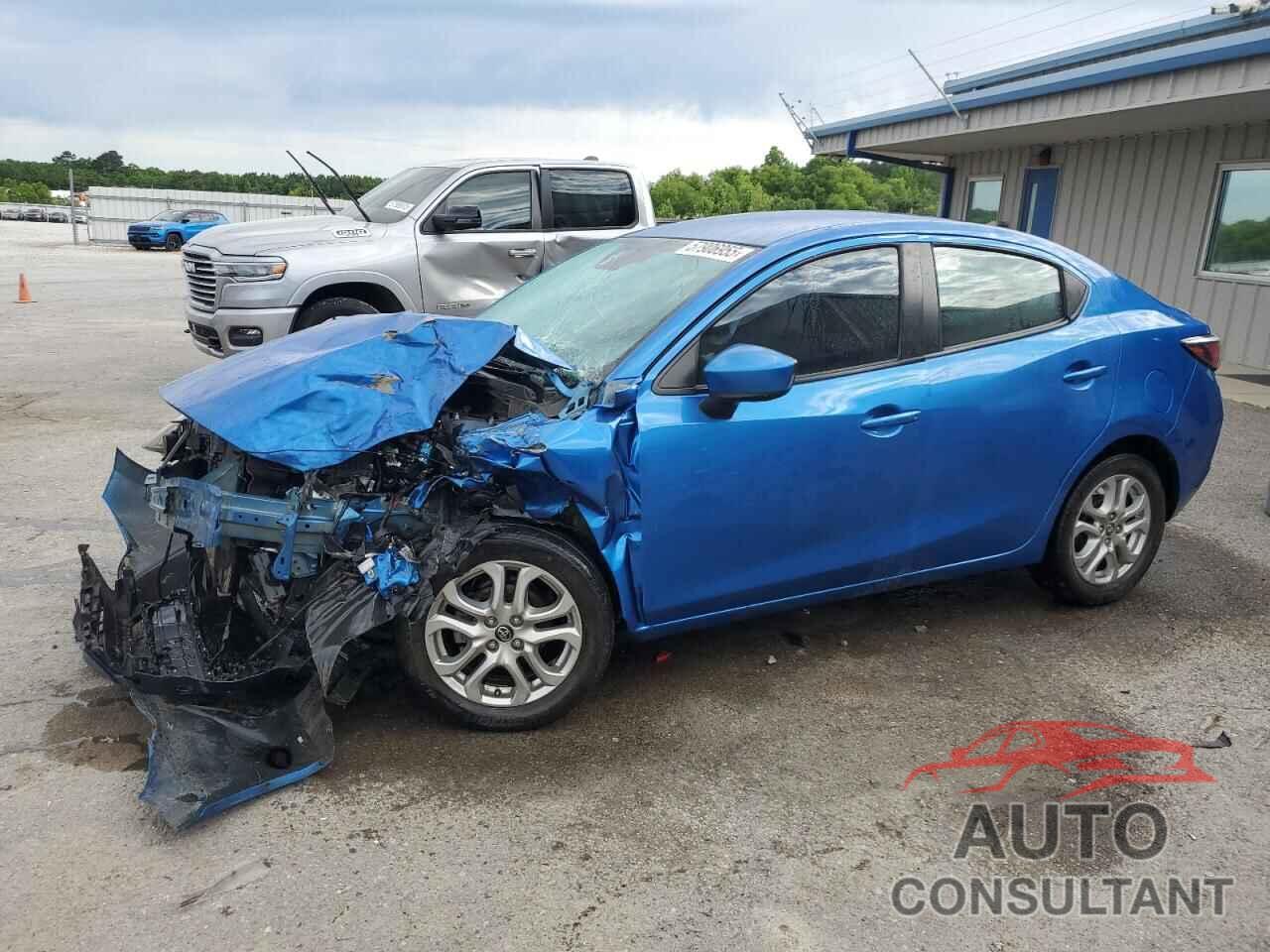TOYOTA YARIS 2017 - 3MYDLBYV4HY155626