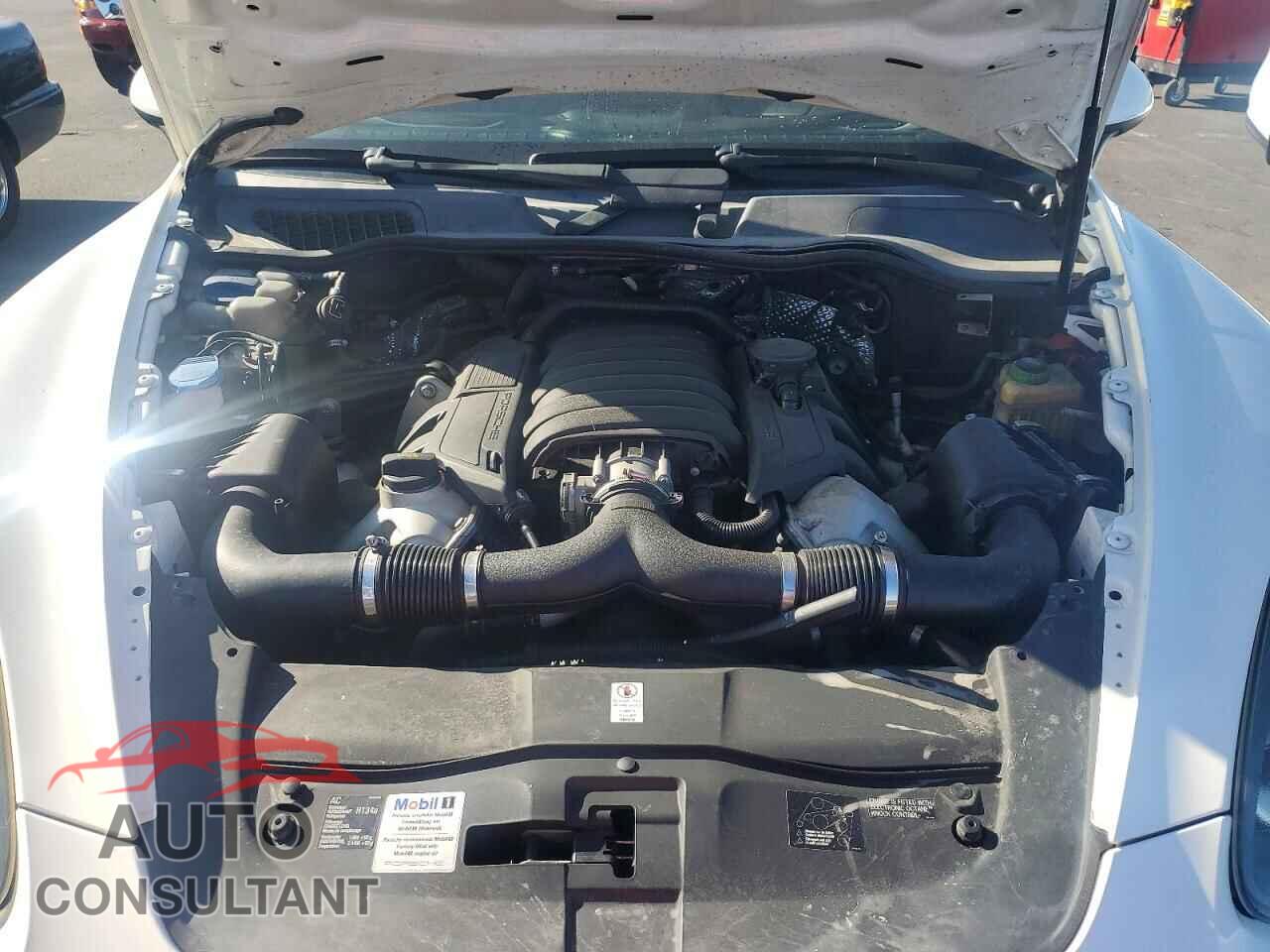 PORSCHE CAYENNE 2011 - WP1AB2A25BLA42058