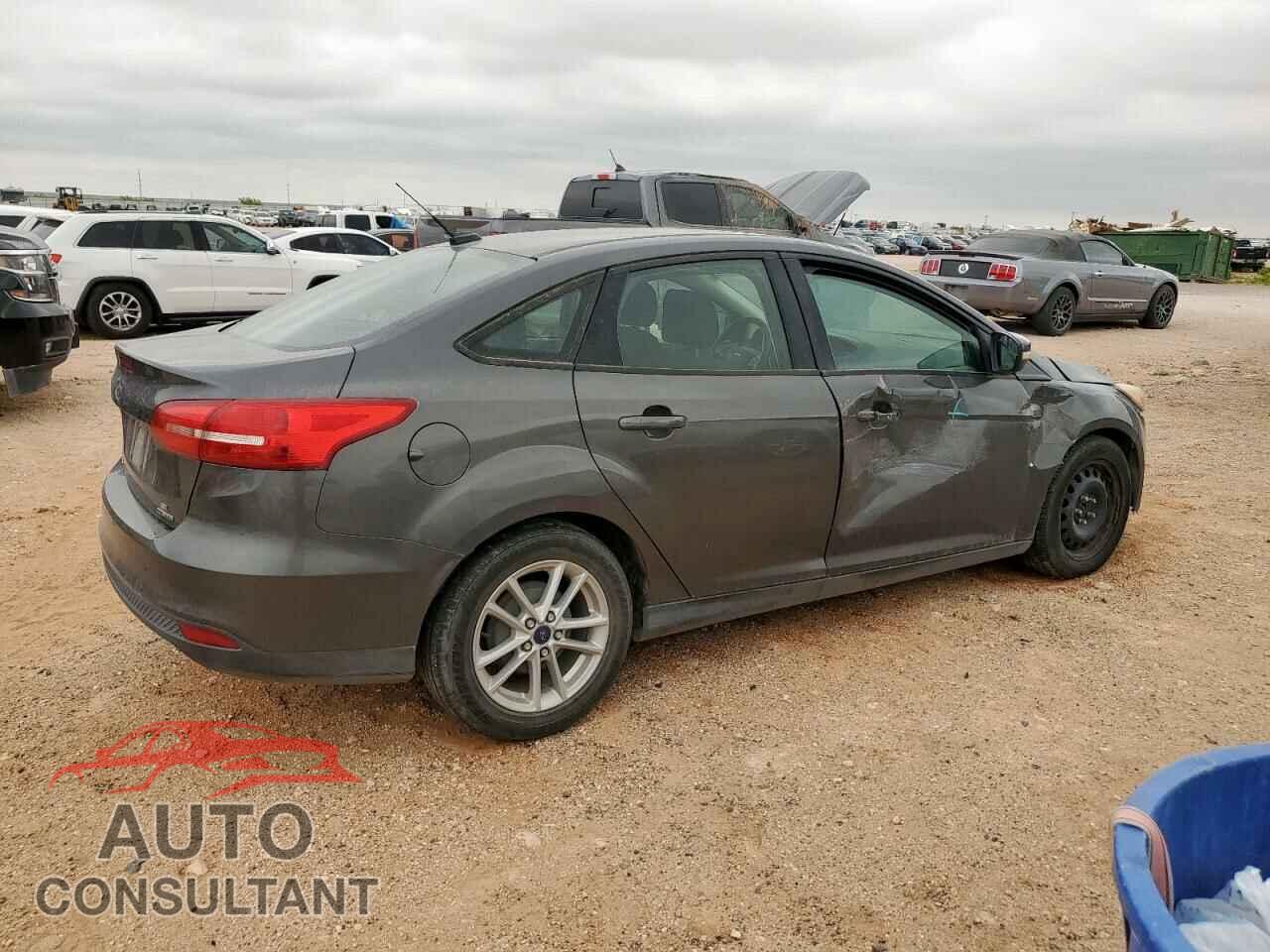 FORD FOCUS 2015 - 1FADP3F29FL204395