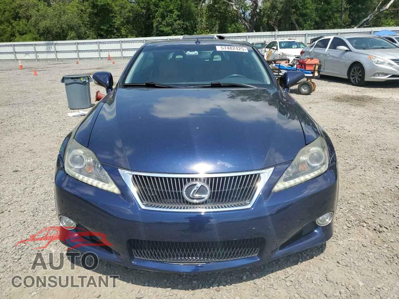 LEXUS IS 2011 - JTHFF2C27B2520557