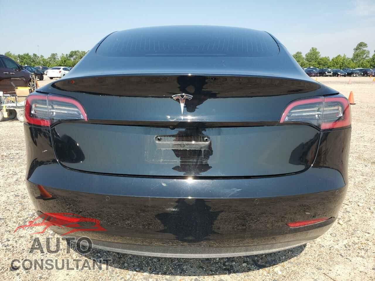 TESLA MODEL 3 2019 - 5YJ3E1EA0KF398739