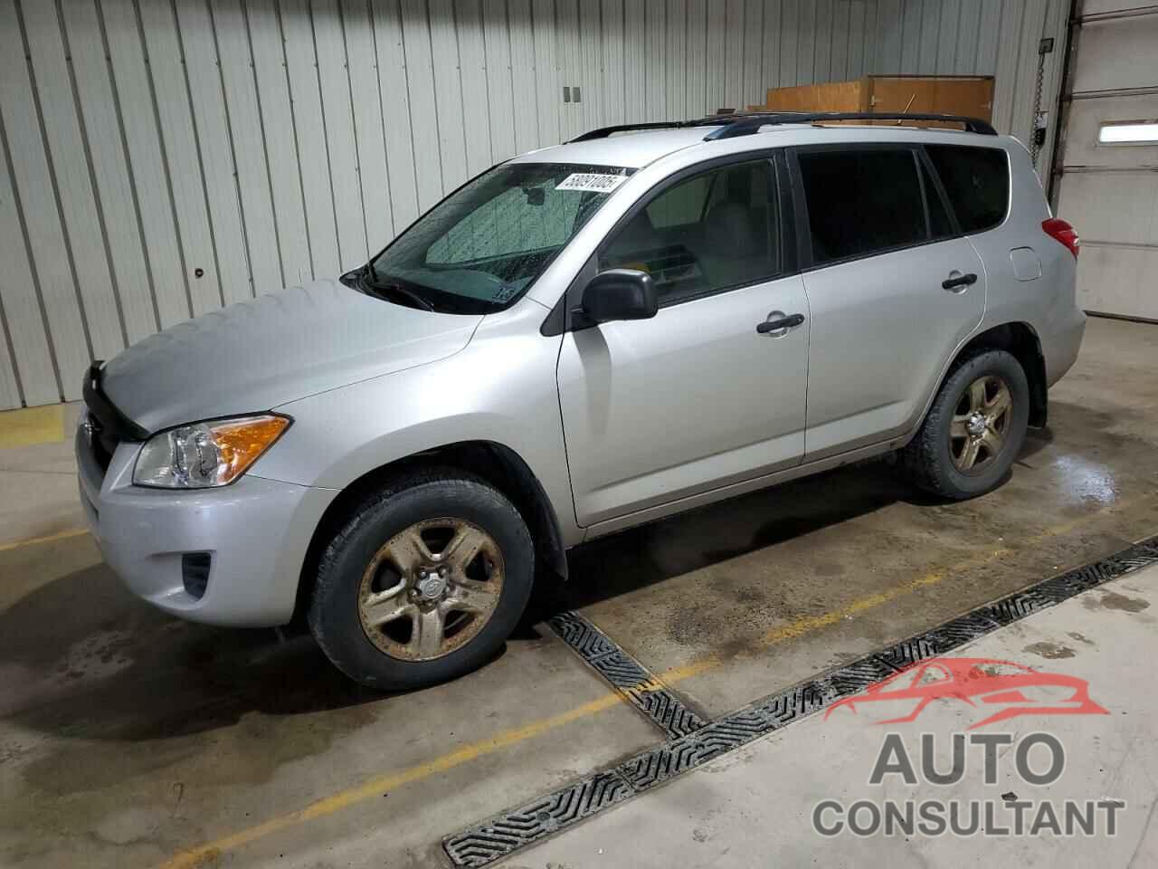 TOYOTA RAV4 2010 - JTMBF4DV7AD032412