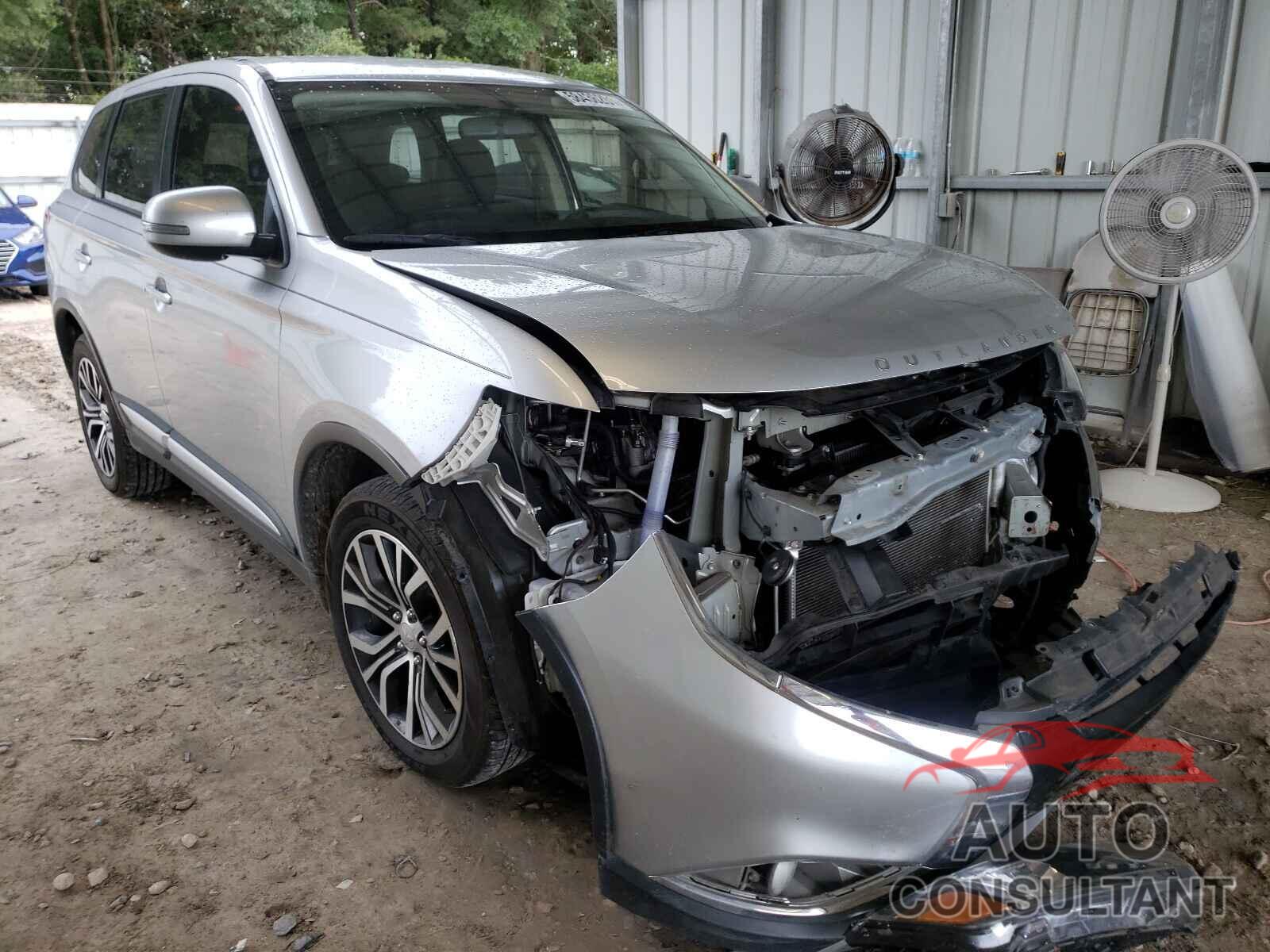 MITSUBISHI OUTLANDER 2018 - JA4AD3A32JZ014217