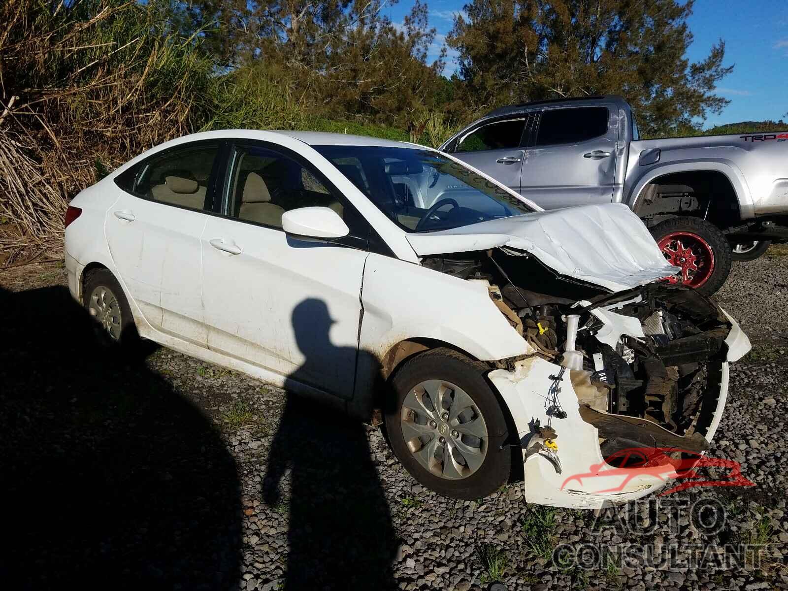 HYUNDAI ACCENT 2016 - KMHCT4AE6GU060854