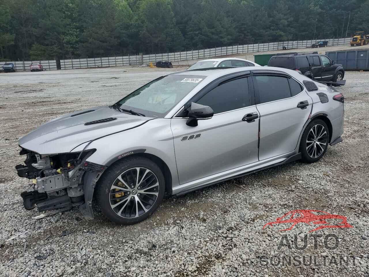 TOYOTA CAMRY 2018 - 4T1B11HK2JU542966