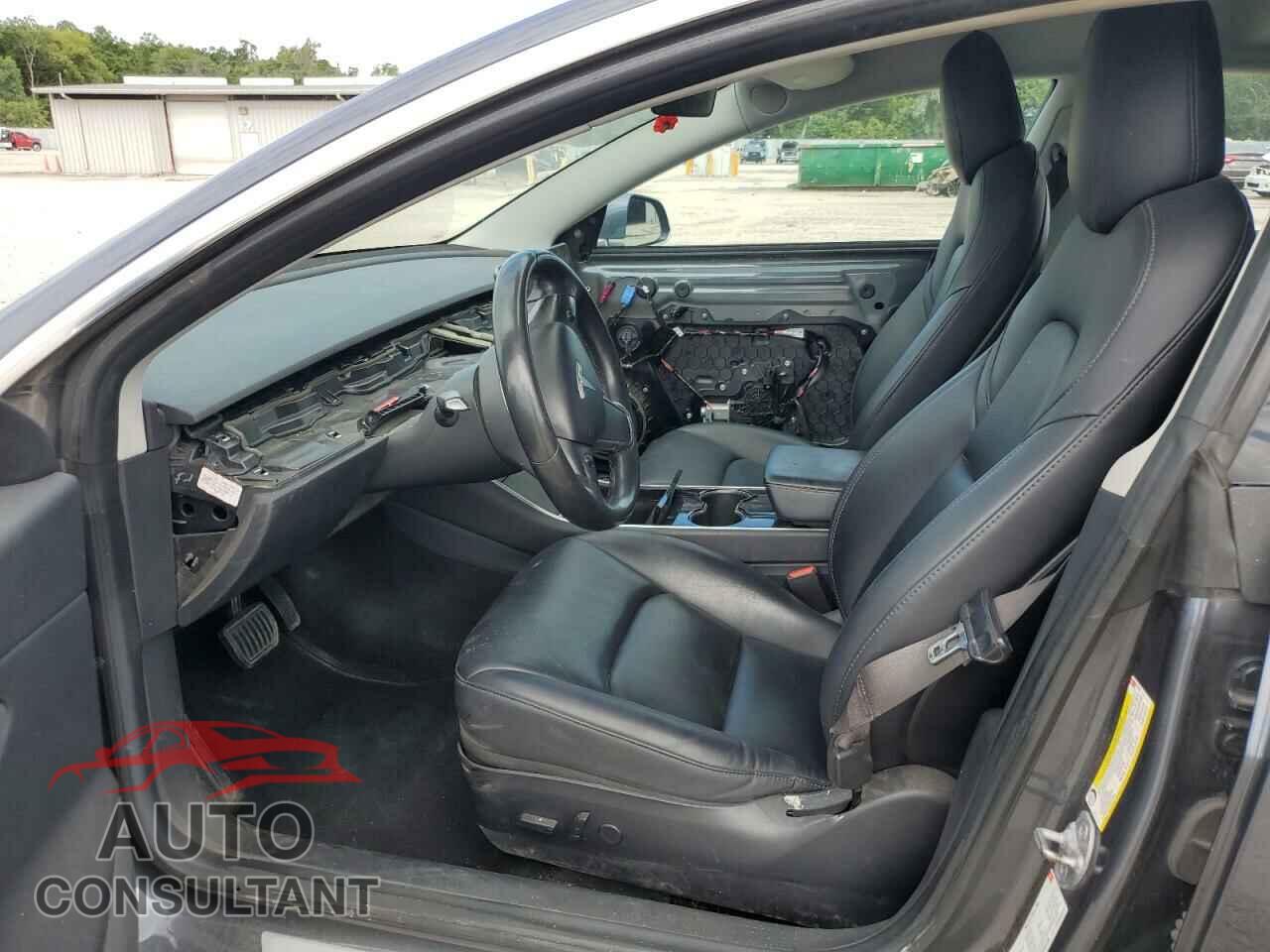 TESLA MODEL 3 2018 - 5YJ3E1EAXJF021169