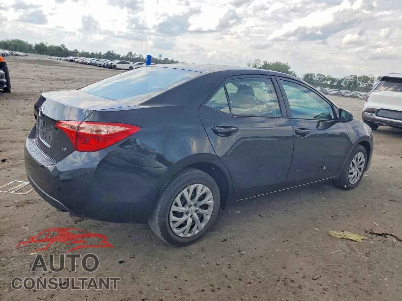 TOYOTA COROLLA 2018 - 2T1BURHE5JC970855