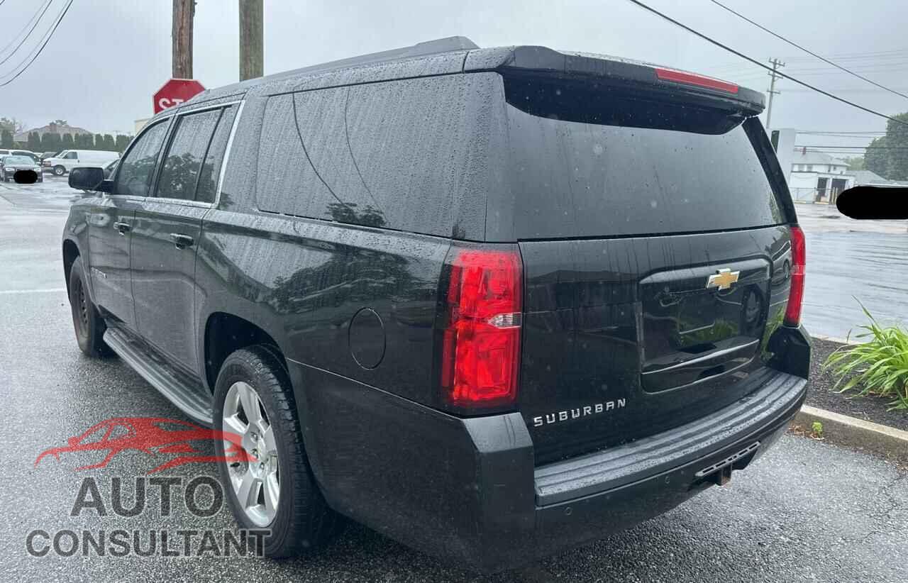 CHEVROLET SUBURBAN 2015 - 1GNSKJKC9FR696000
