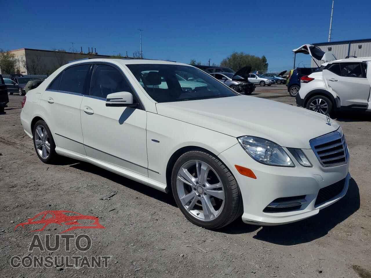 MERCEDES-BENZ E-CLASS 2012 - WDDHF5KB1CA543312