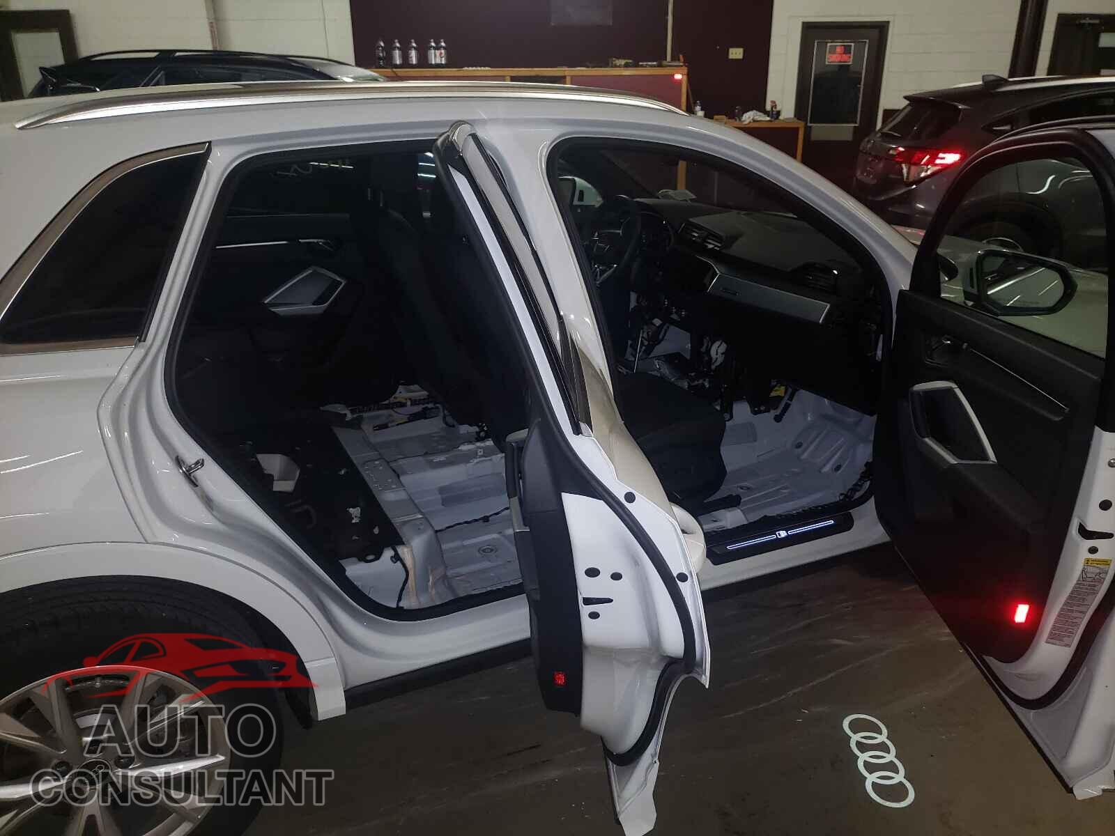 AUDI Q3 2021 - WA1DECF32M1125906