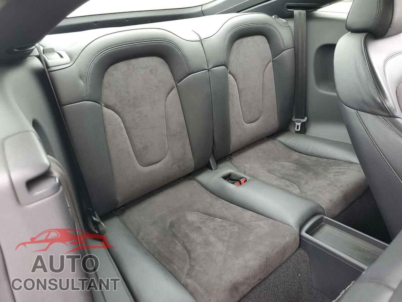 AUDI TT 2013 - TRUBFAFK1D1015280