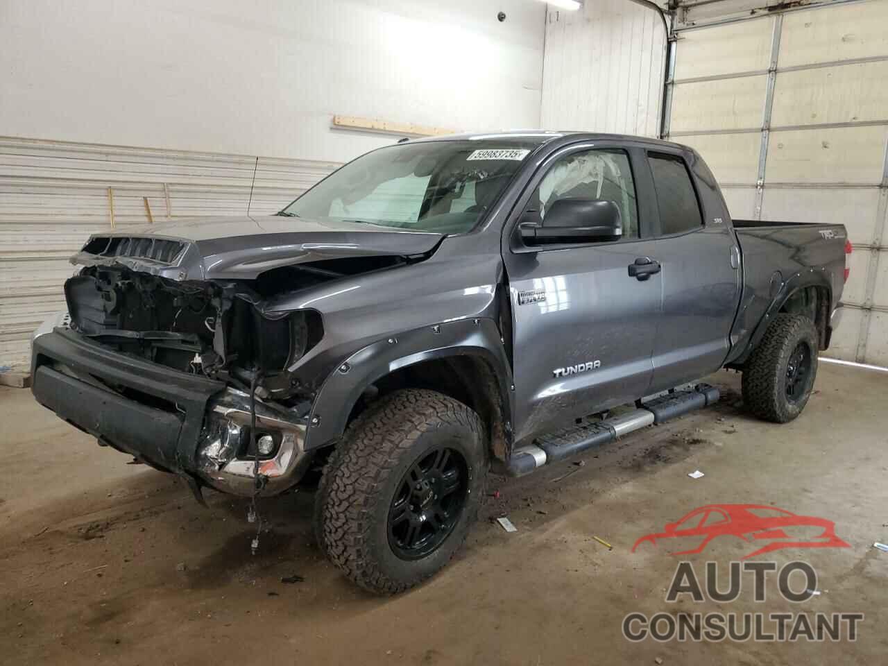 TOYOTA TUNDRA 2019 - 5TFUY5F14KX857942
