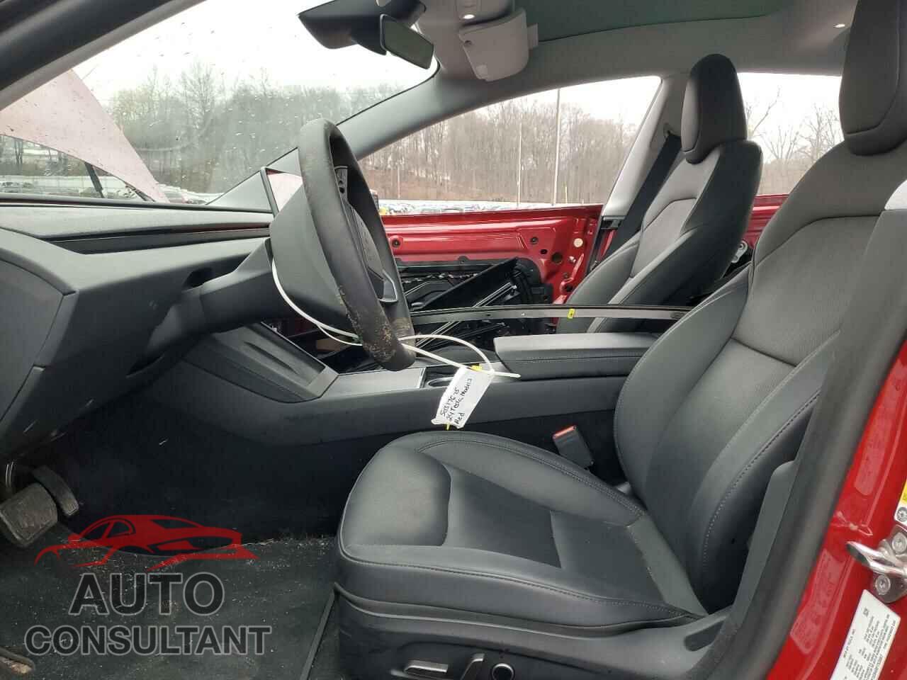 TESLA MODEL 3 2024 - 5YJ3E1EB4RF753687