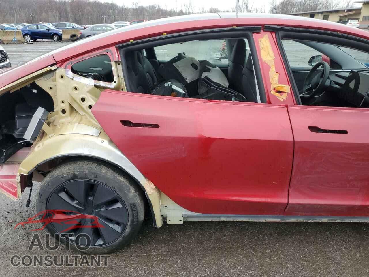 TESLA MODEL 3 2024 - 5YJ3E1EB4RF753687
