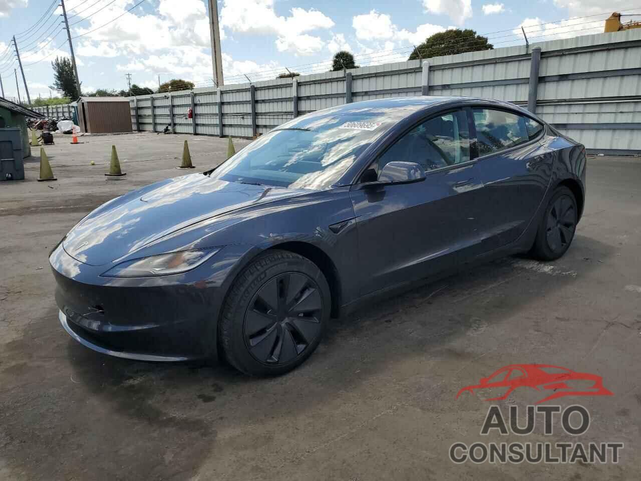 TESLA MODEL 3 2025 - 5YJ3E1EA1SF938356