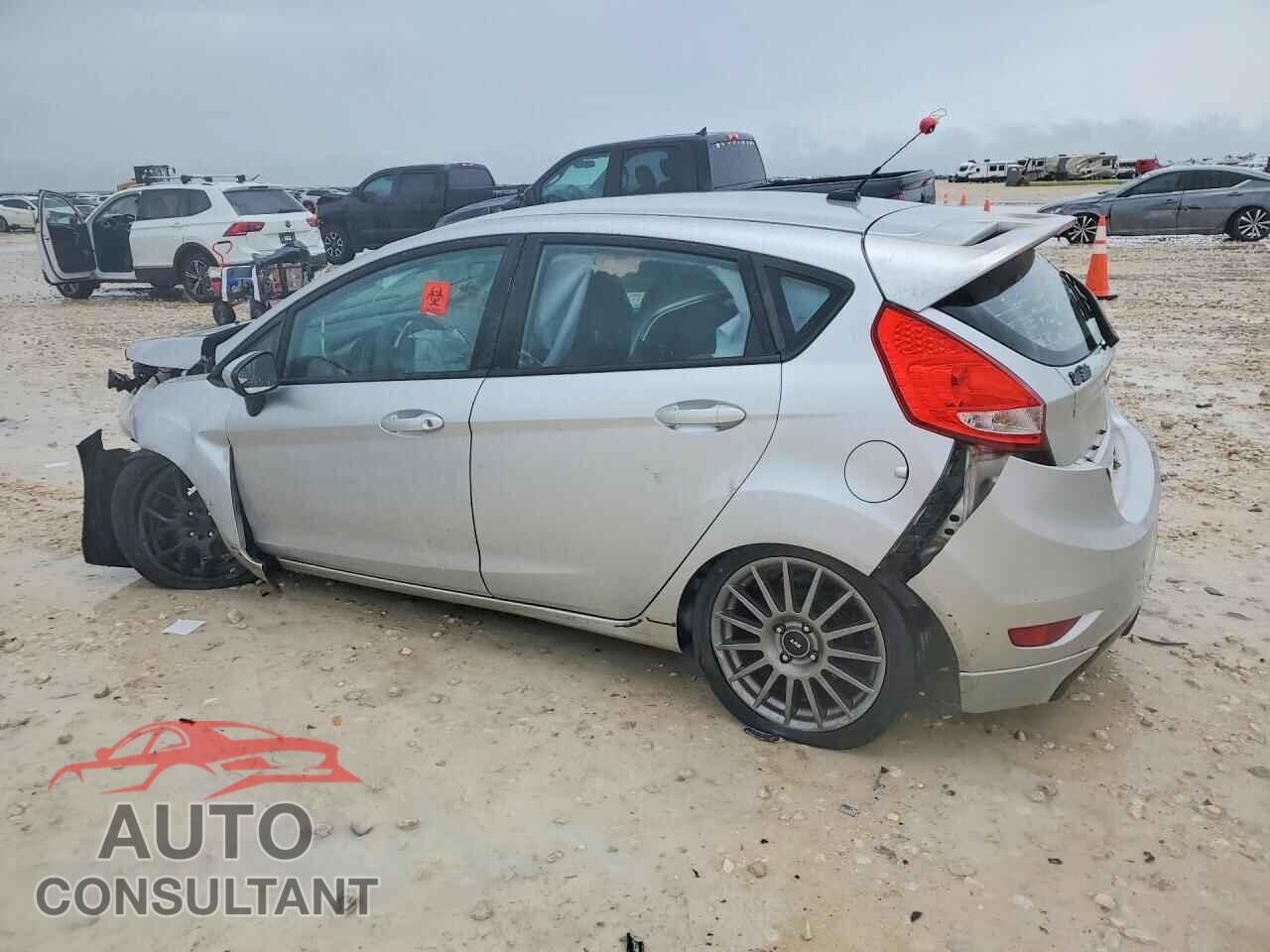 FORD FIESTA 2011 - 3FADP4EJ2BM121916