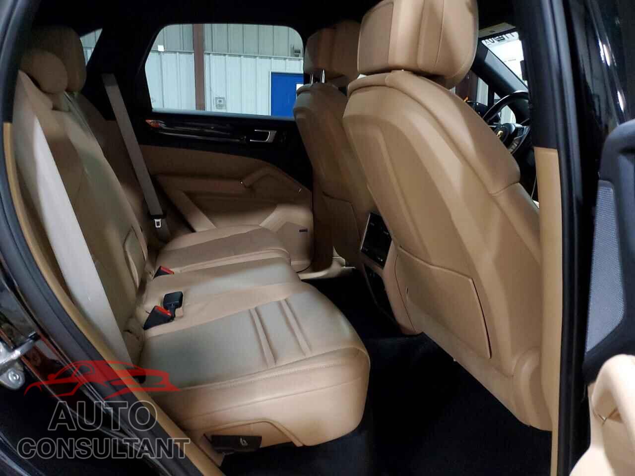 PORSCHE CAYENNE 2022 - WP1AA2AY1NDA05532