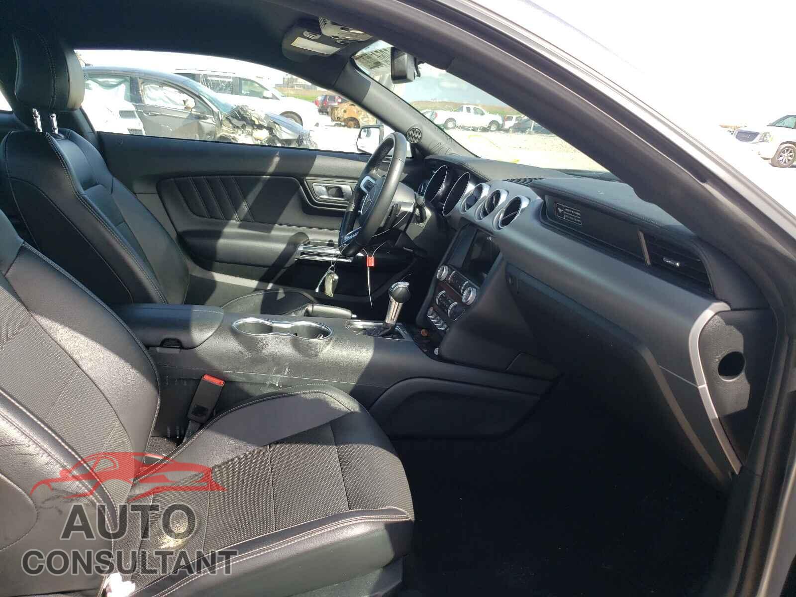 FORD MUSTANG 2020 - 1FA6P8TH7L5136760