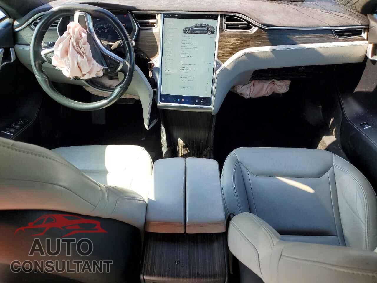 TESLA MODEL S 2015 - 5YJSA1E24FF118424