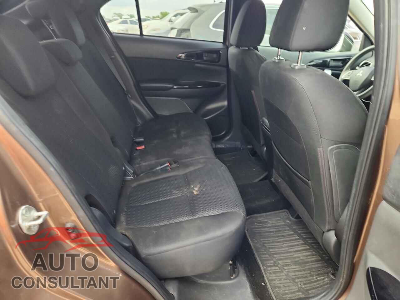MITSUBISHI ECLIPSE 2019 - JA4AT4AA4KZ021372