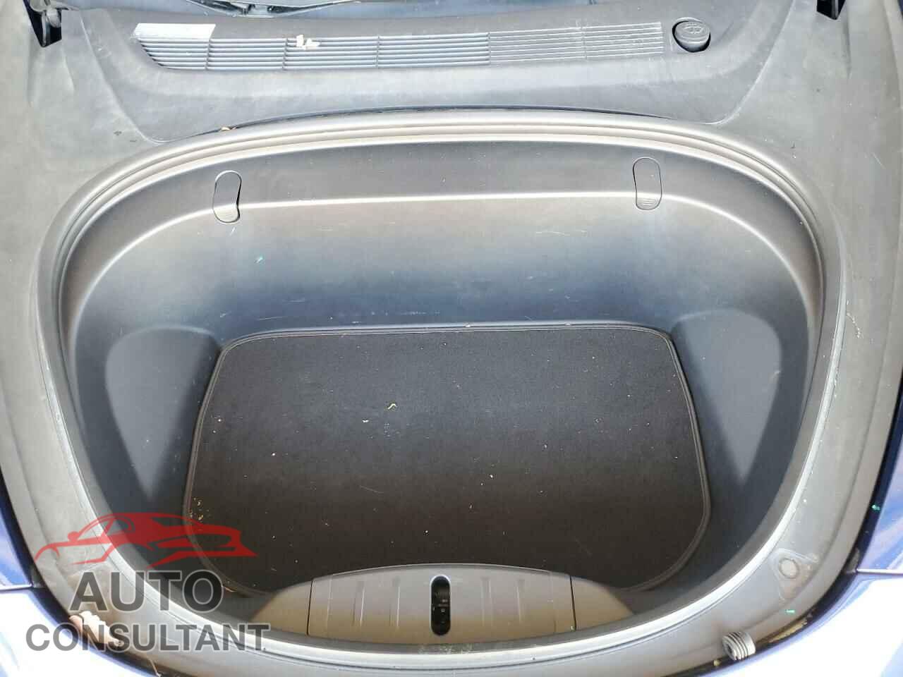 TESLA MODEL 3 2018 - 5YJ3E1EA6JF032153