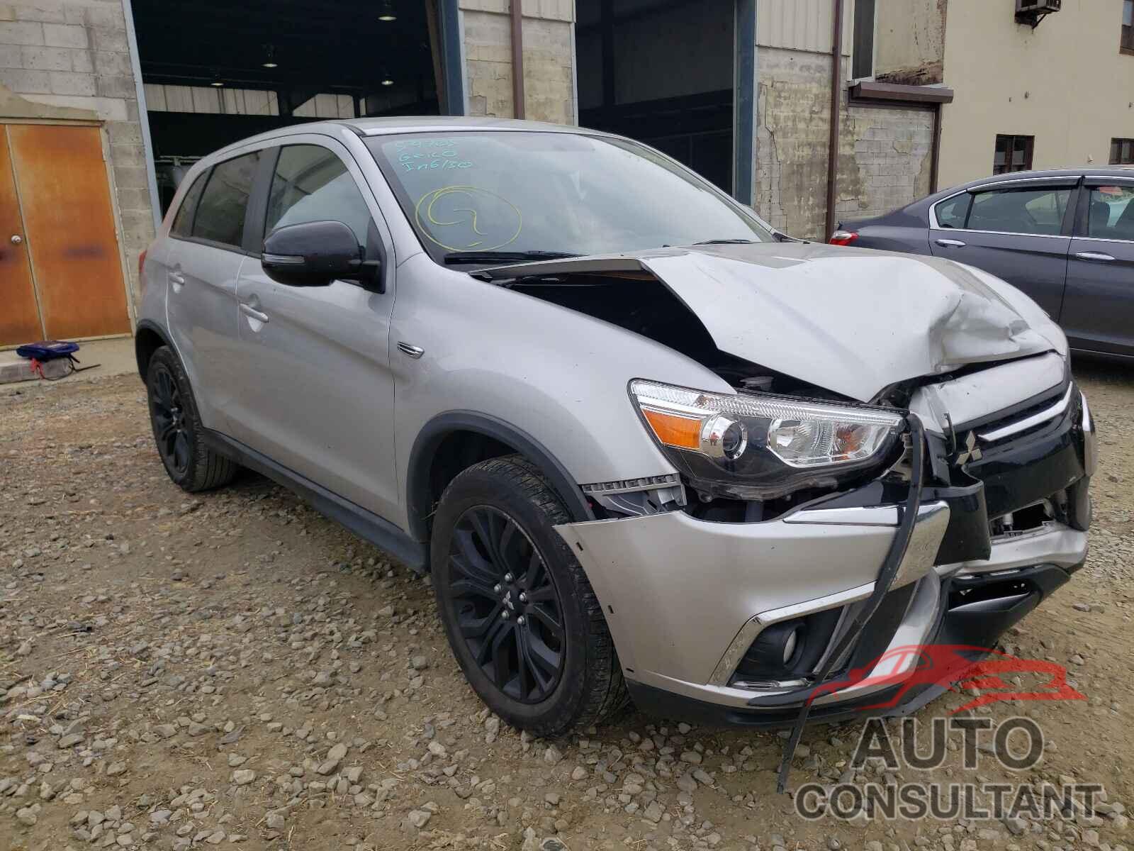 MITSUBISHI OUTLANDER 2019 - JA4AP3AU8KU010834