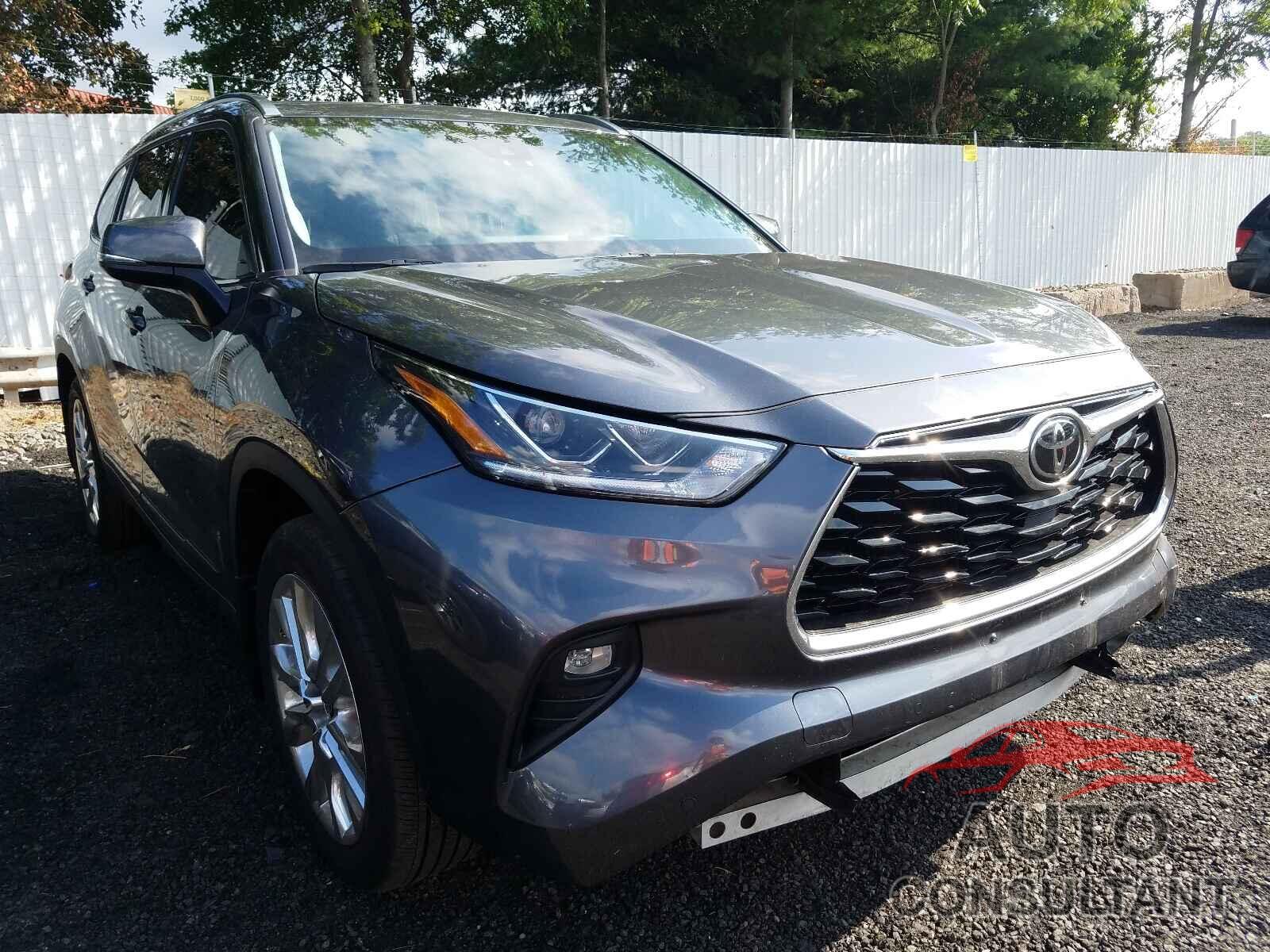 TOYOTA HIGHLANDER 2020 - 5TDDZRBH4LS030599