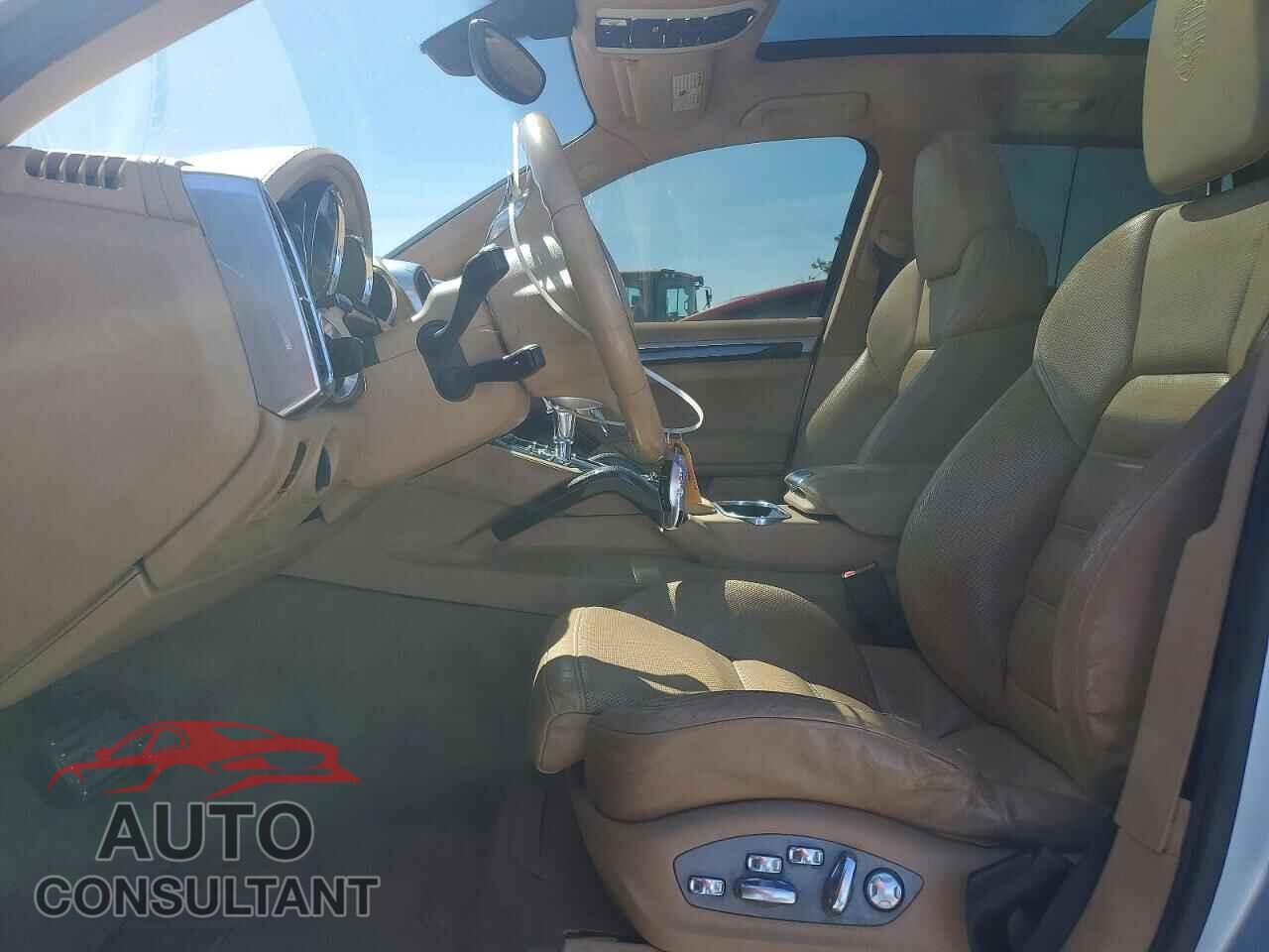 PORSCHE CAYENNE 2012 - WP1AC2A2XCLA82487