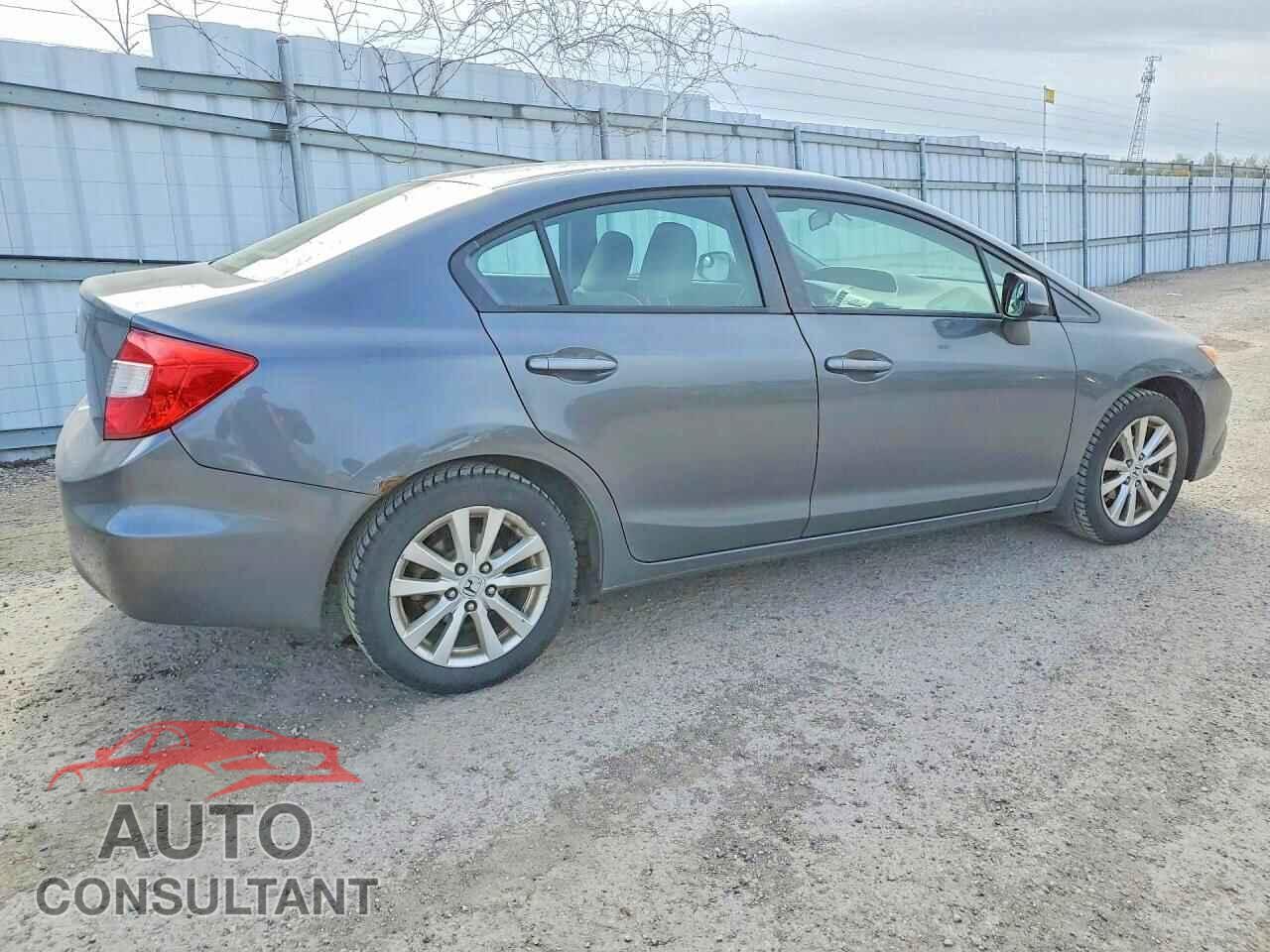 HONDA CIVIC 2012 - 2HGFB2F55CH109820