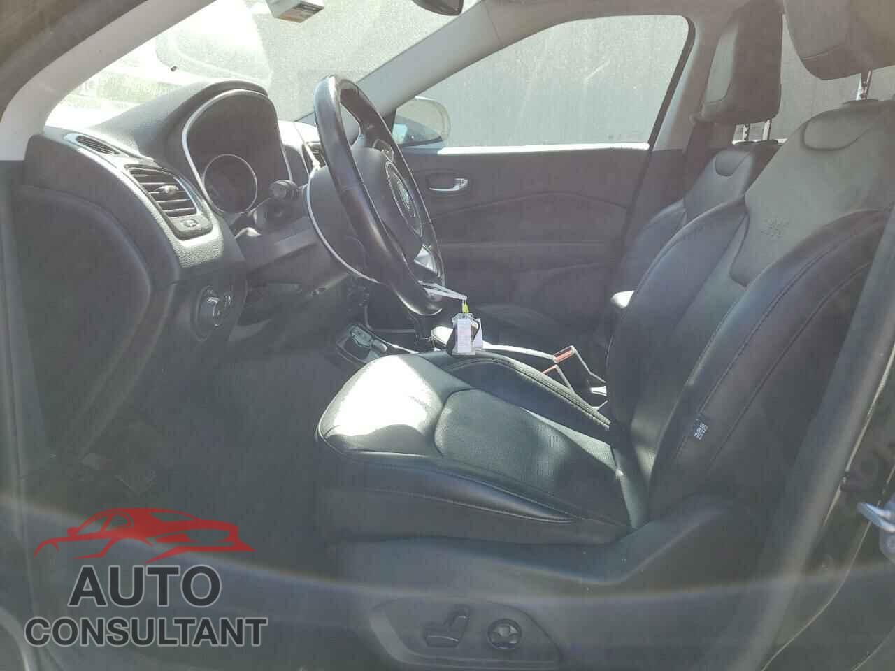 JEEP COMPASS 2021 - 3C4NJDCB9MT589582