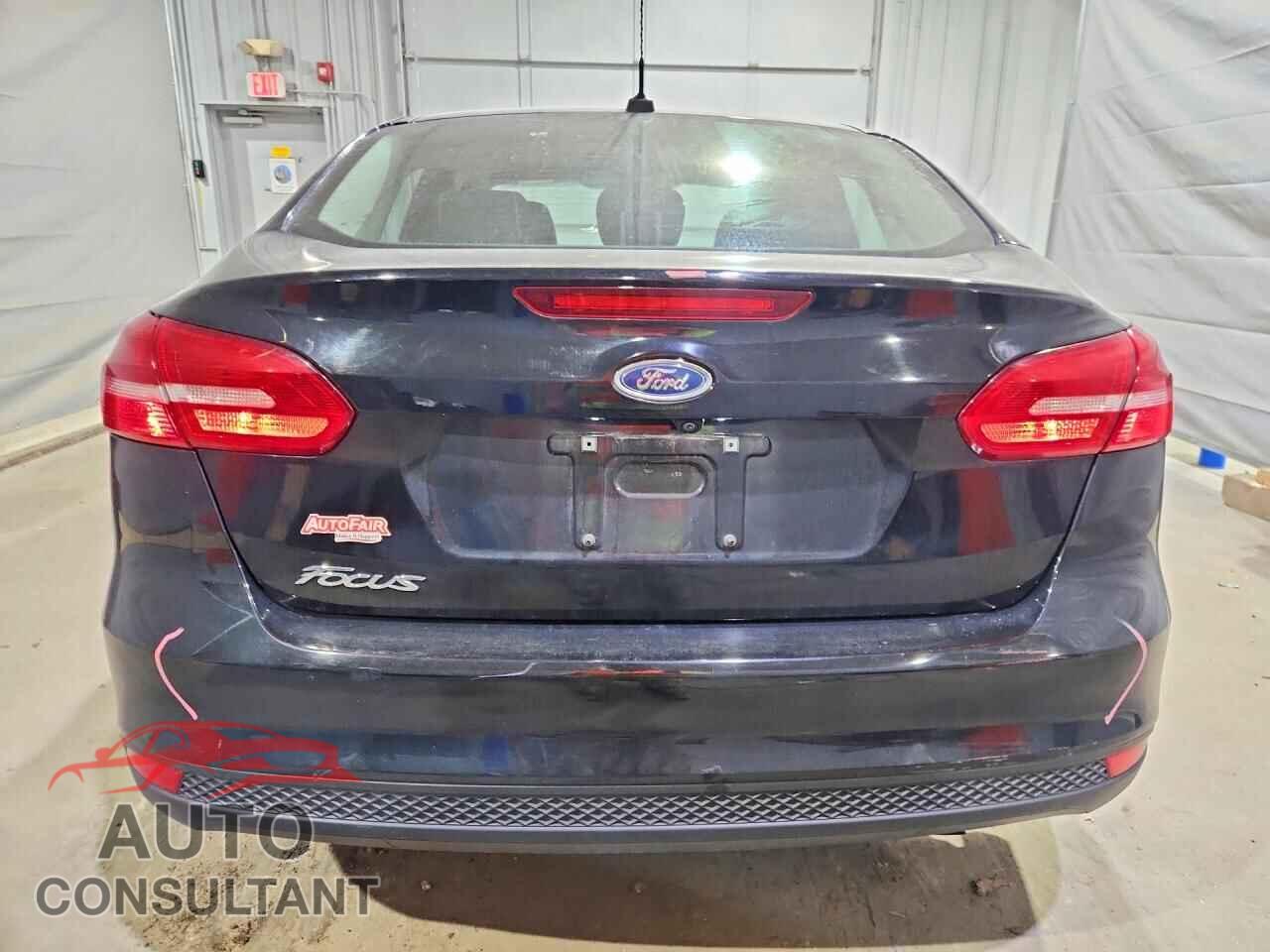 FORD FOCUS 2017 - 1FADP3E21HL301272