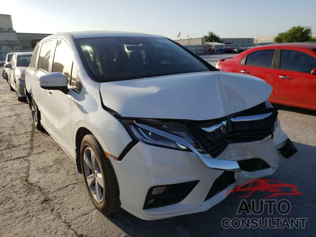 HONDA ODYSSEY 2018 - 5FNRL6H75JB082815