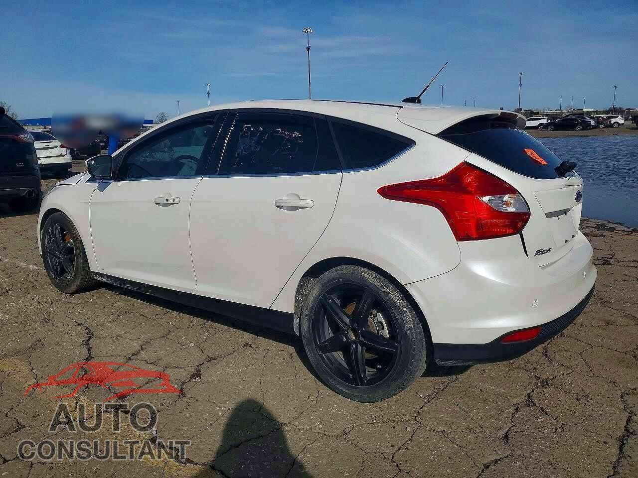 FORD FOCUS 2012 - 1FAHP3N27CL428473