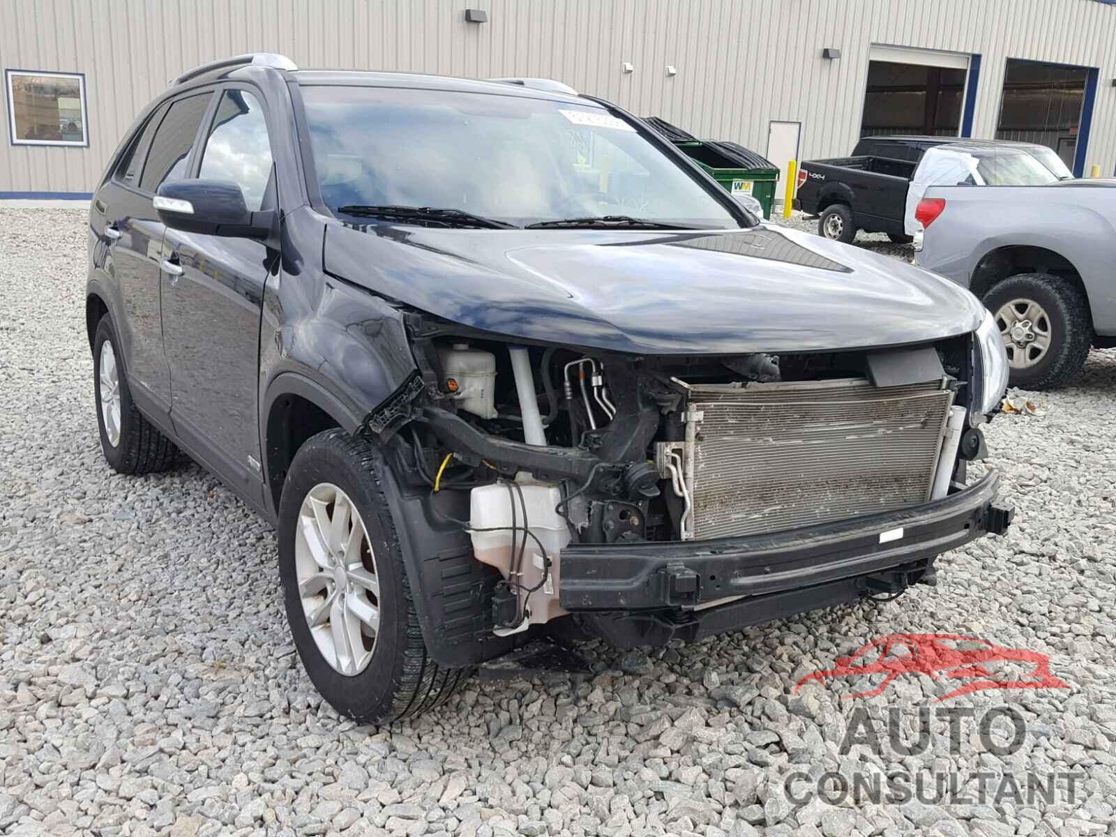 KIA SORENTO LX 2015 - 5XYKTDA77FG603159
