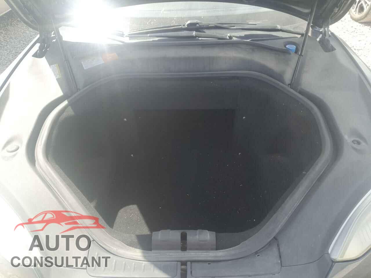 TESLA MODEL S 2014 - 5YJSA1H16EFP40380