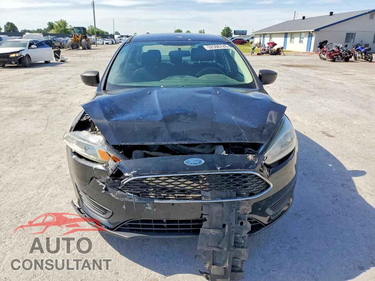 FORD FOCUS 2017 - 1FADP3E29HL266433