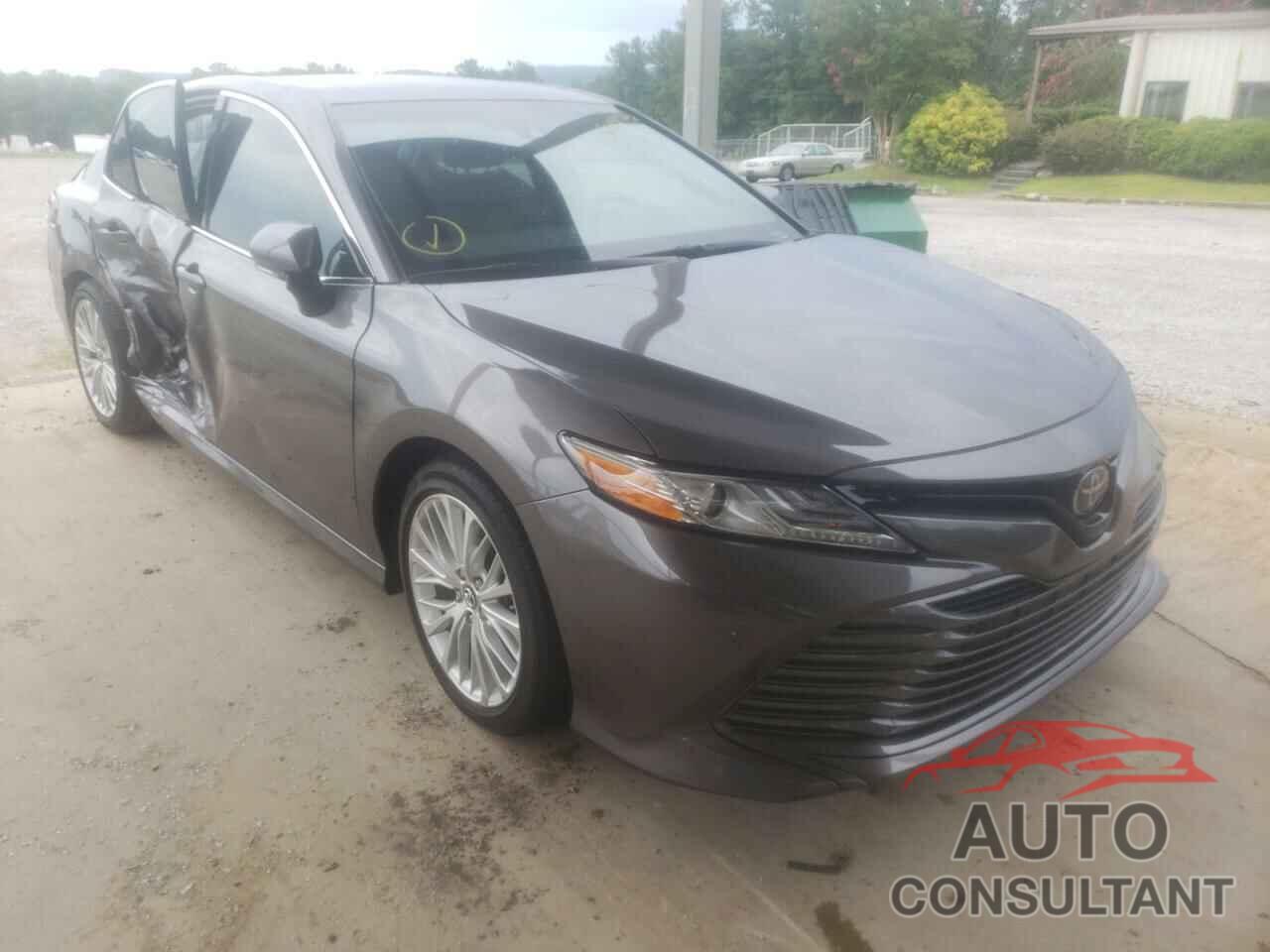 TOYOTA CAMRY 2018 - 4T1B11HKXJU073285