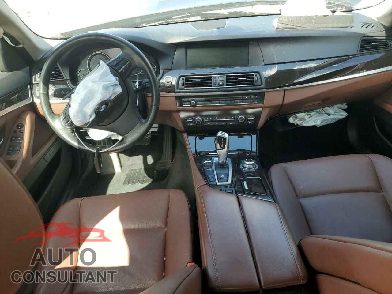 BMW 5 SERIES 2012 - WBAFU7C52CDU64819