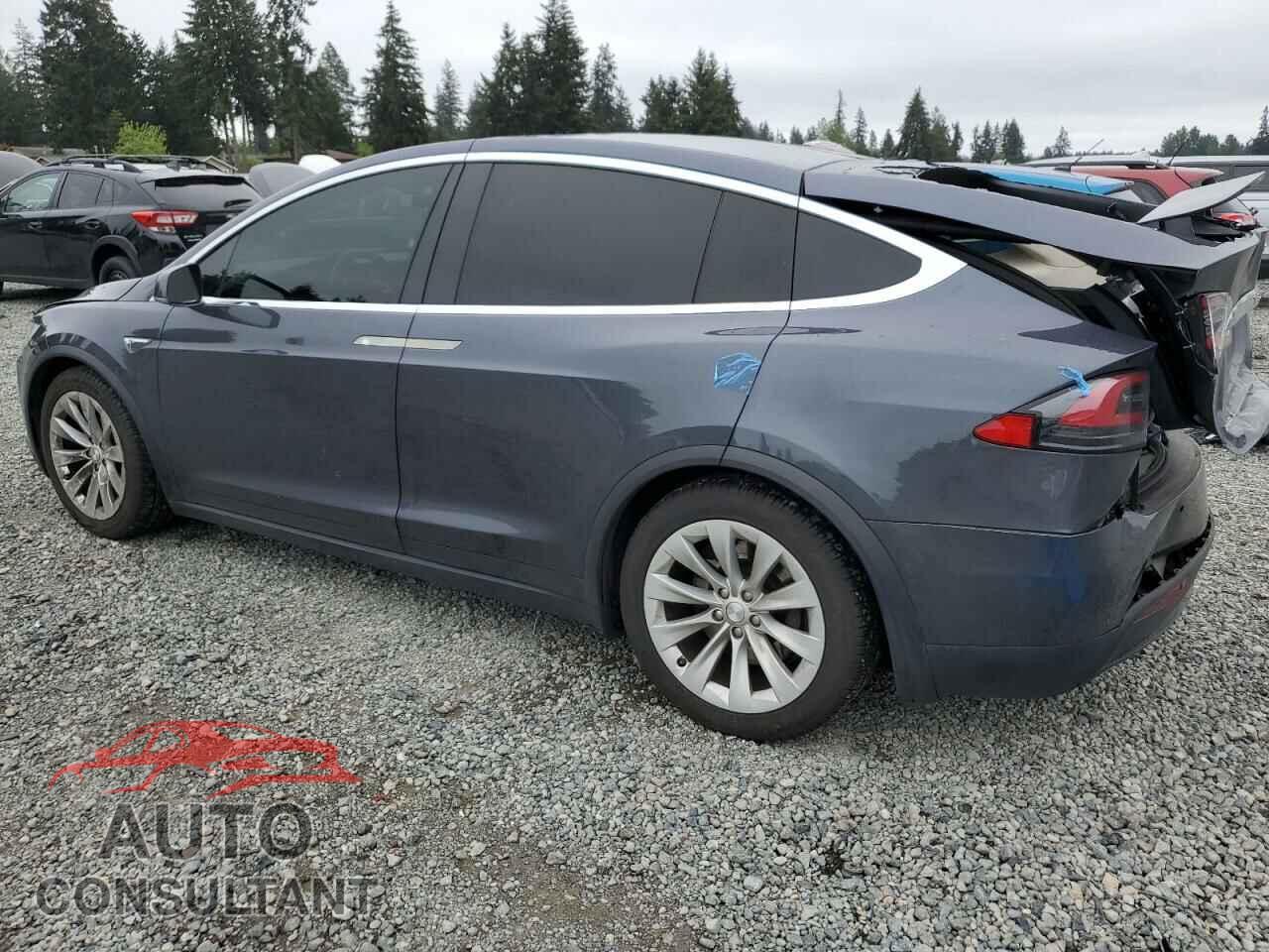 TESLA MODEL X 2016 - 5YJXCBE21GF004906