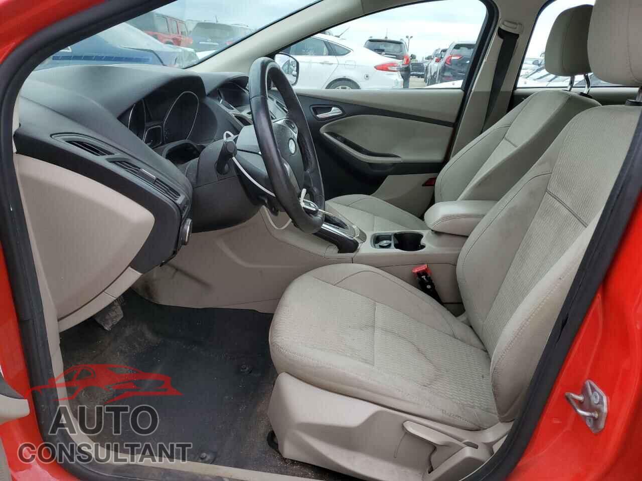 FORD FOCUS 2012 - 1FAHP3M2XCL279851