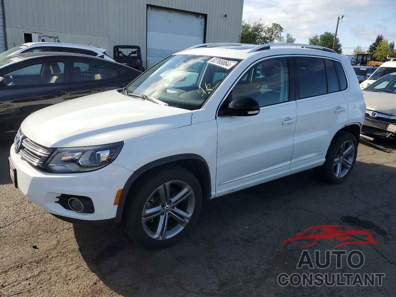 VOLKSWAGEN TIGUAN 2017 - WVGTV7AX1HK037363