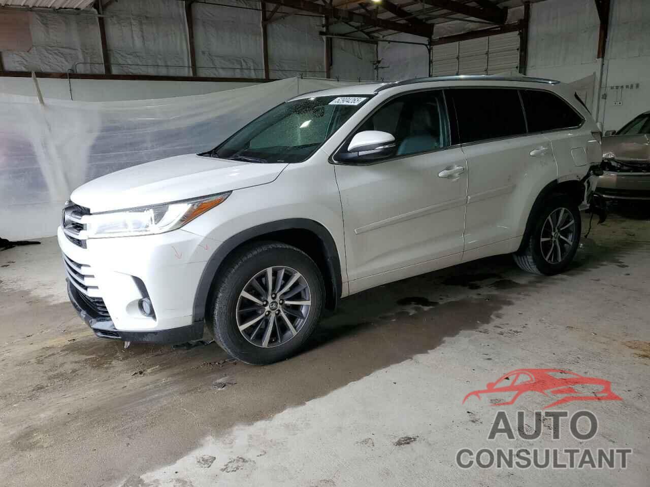 TOYOTA HIGHLANDER 2017 - 5TDJZRFH8HS516840