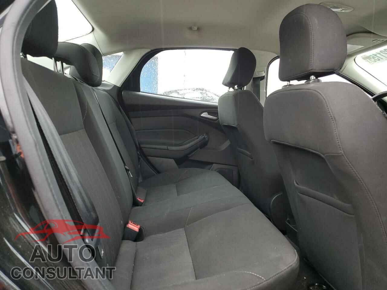FORD FOCUS 2017 - 1FADP3F2XHL316724